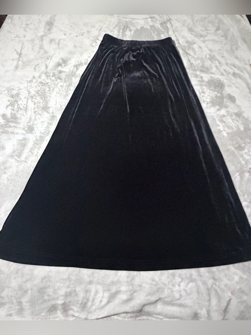 Black Velvet Maxi Skirt with Elastic Waist - Picture 2 of 7